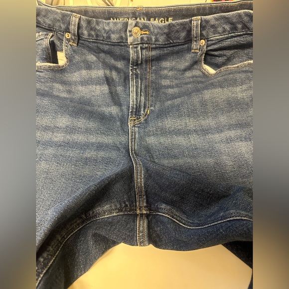 AE Curvy Mom Jean size 20 - Picture 4 of 6